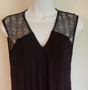 NEW! BLACK LACEY TANK